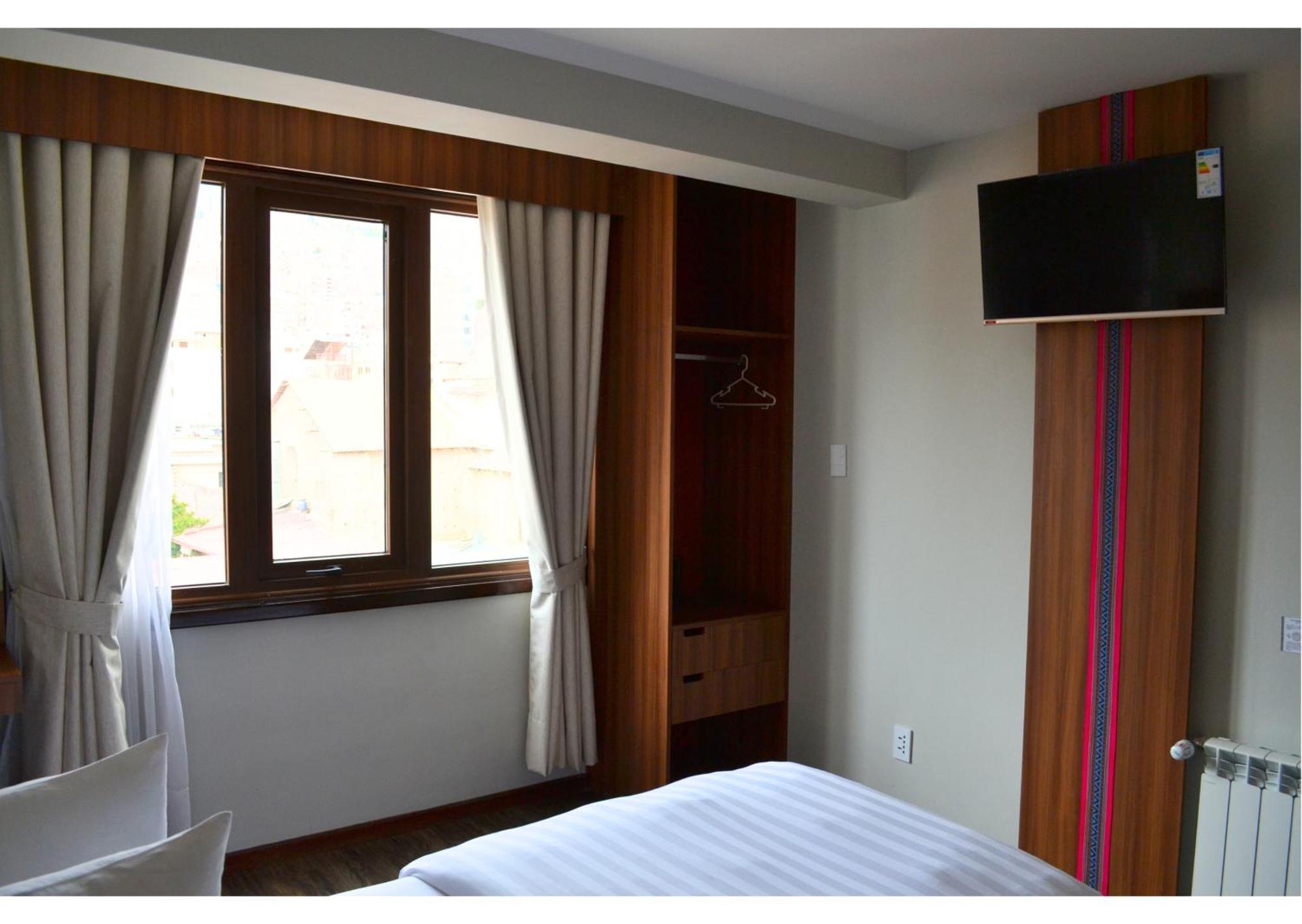 Altus Express Hotel La Paz Exterior photo
